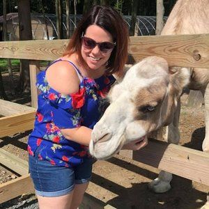 Meet your Posher, Lorena